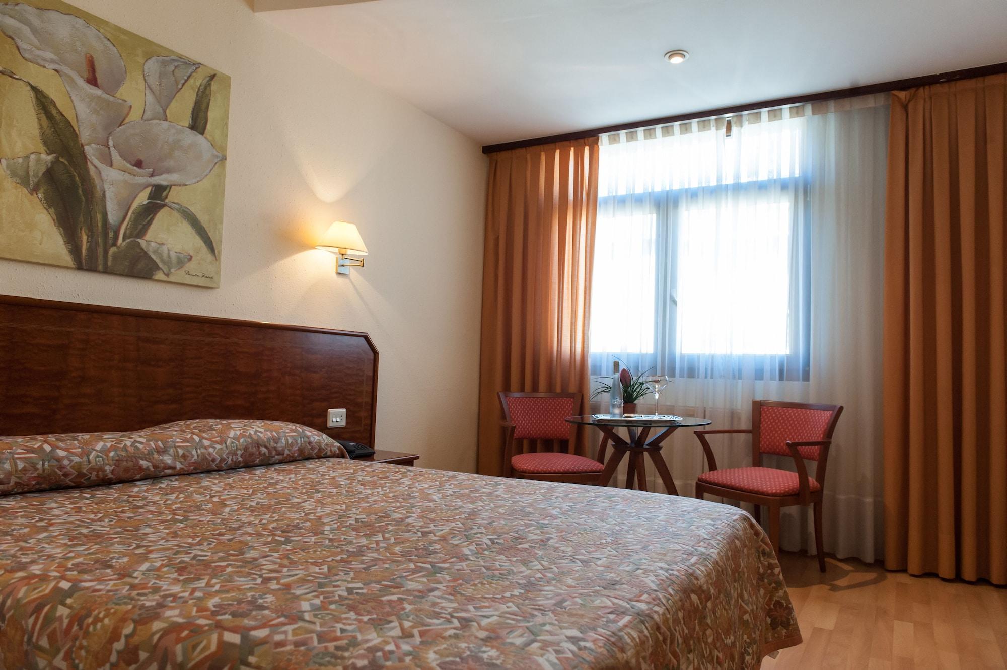 Hotel Unzaga Plaza Éibar Exteriér fotografie