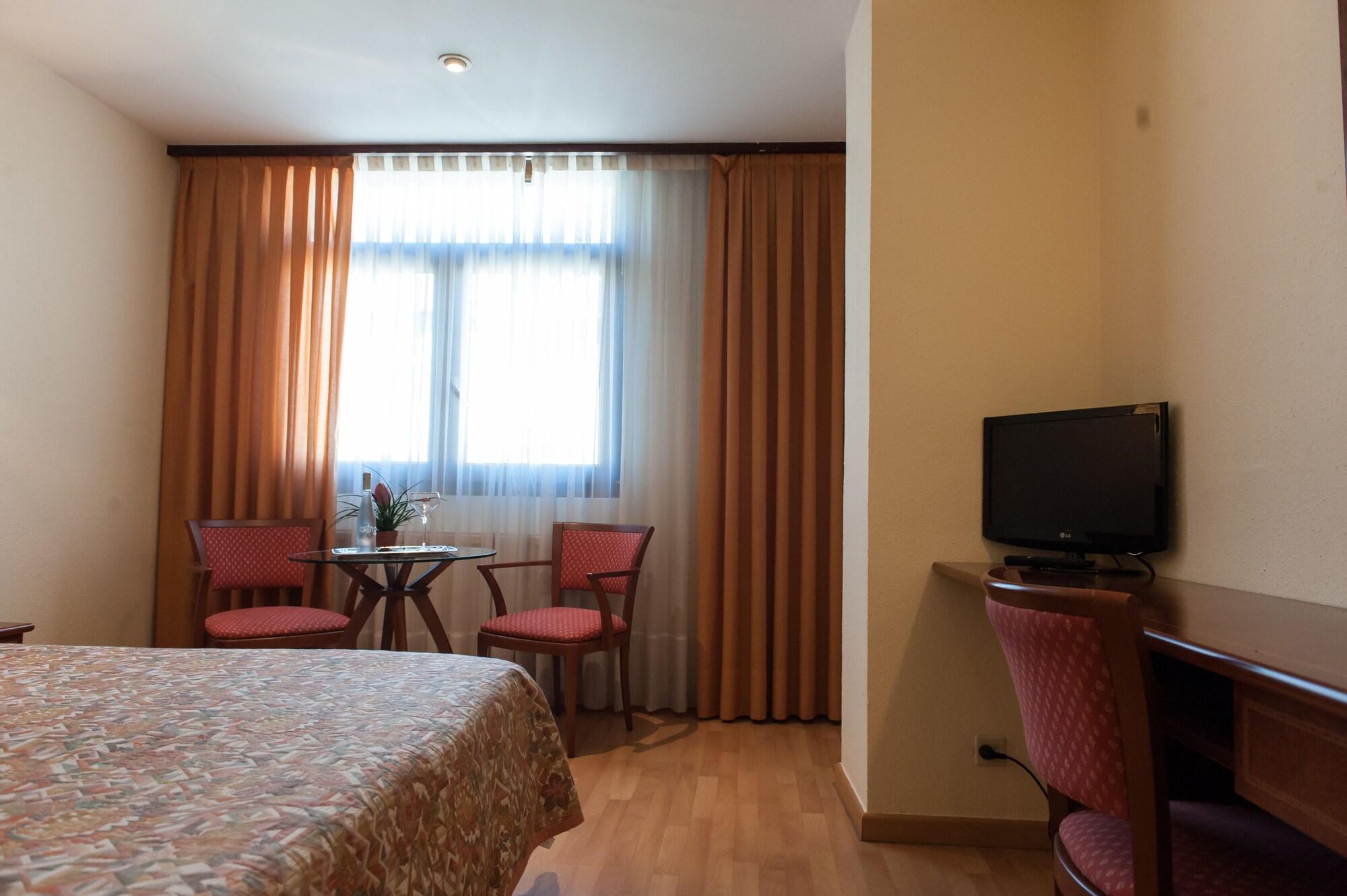 Hotel Unzaga Plaza Éibar Exteriér fotografie