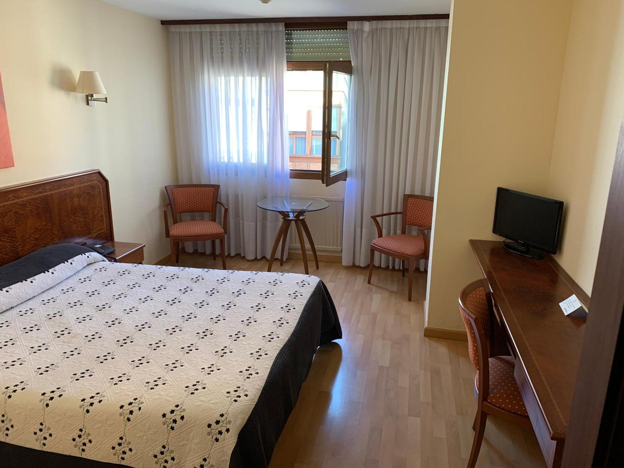 Hotel Unzaga Plaza Éibar Exteriér fotografie